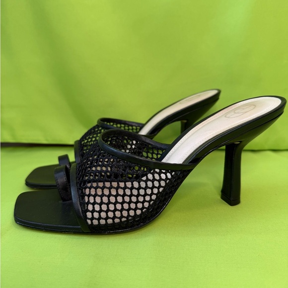 Porte & Paire Shoes - Chic Black Leather Mesh Women's Heels